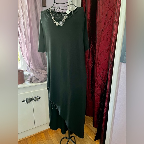 Super Soft Asymmetric Side Twist Tunic - Picture 2 of 3